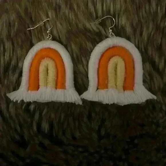 Macrame Rainbow Earrings‎ - Picture 3 of 3